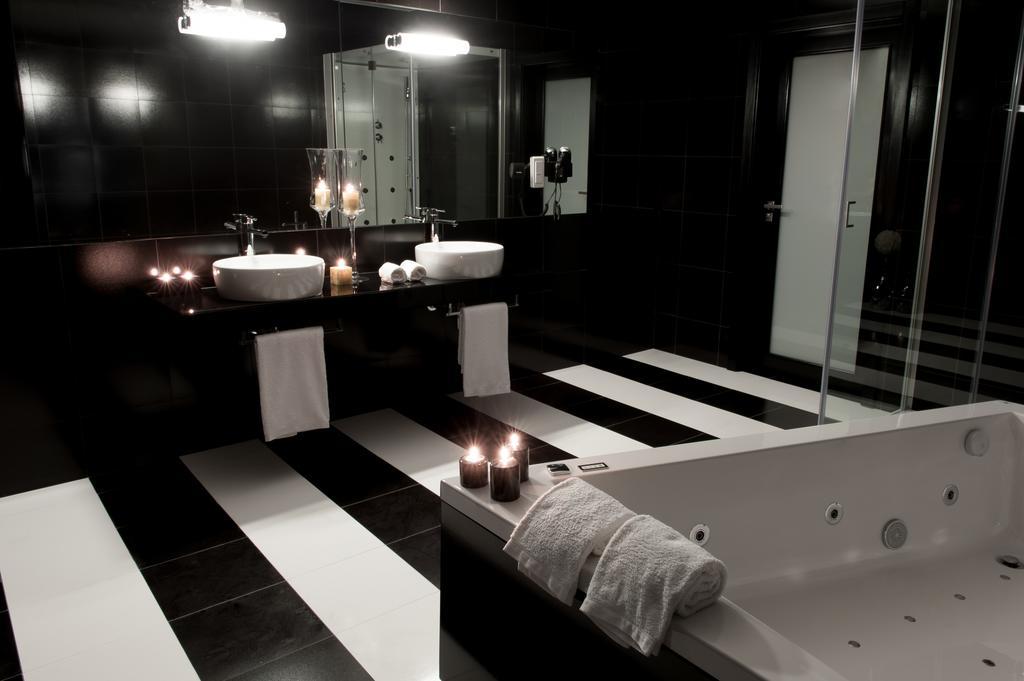 מילהדה Vinyl M Hotel - Adults Only חדר תמונה