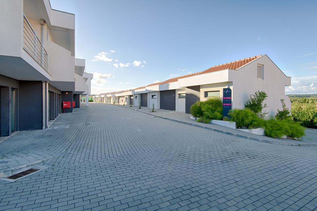 מילהדה Vinyl M Hotel - Adults Only מראה חיצוני תמונה